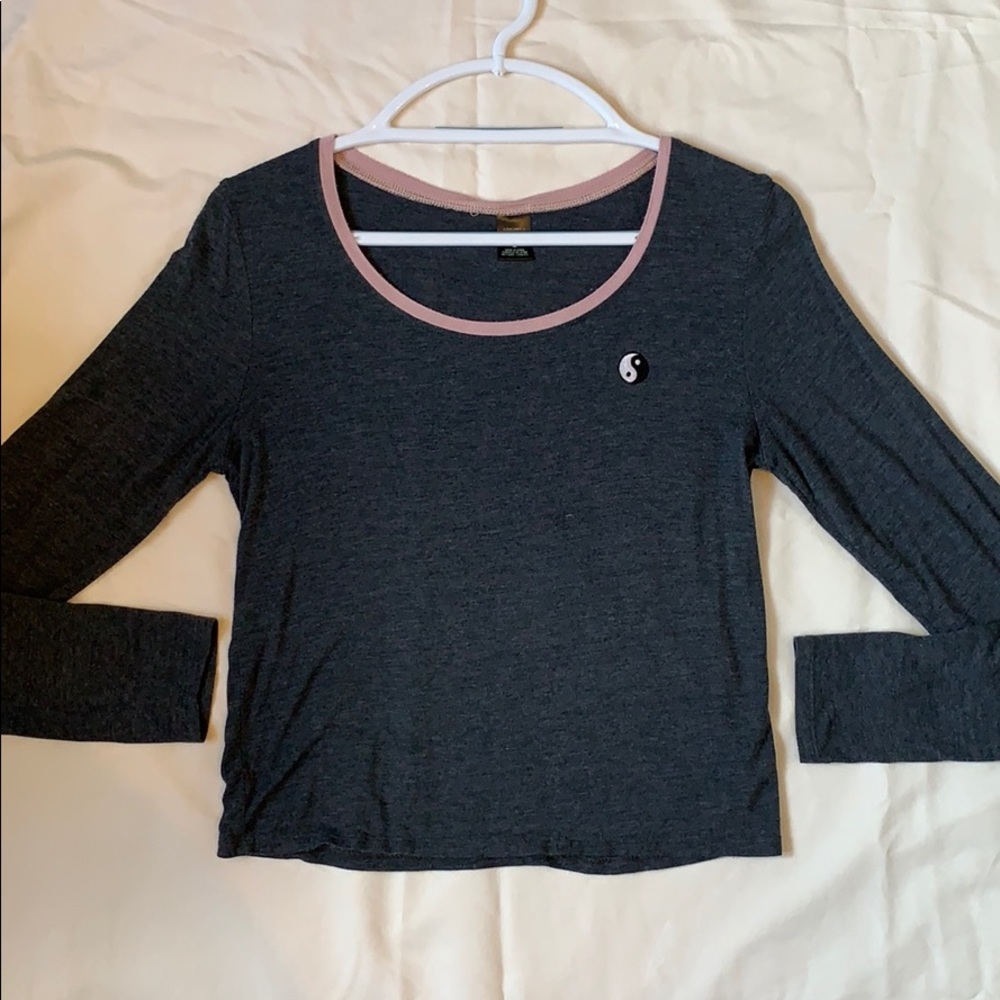 Gray Long Sleeve Shirt w/ Yin Yang Patch